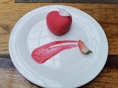 草莓甜心-食间牛排(湖西路店)