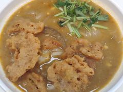 -缅华南国小食店