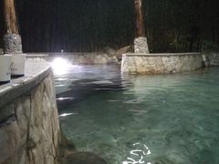 -森波拉火山温泉