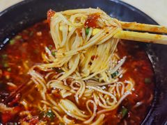 酸辣煮米线-啰啰冰屋(景洪总店)
