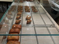 -VERIE BAKEHOUSE
