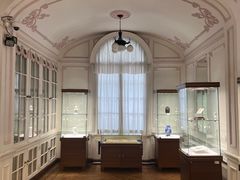 -上海市工艺美术博物馆