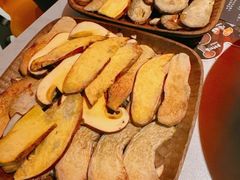 见手青-芸山季·云南野生菌火锅(人民广场来福士店)