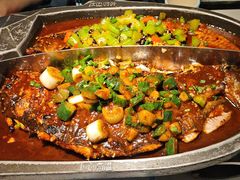 -江边城外烤全鱼(世茂广场店)
