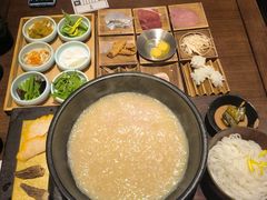 -银米·云南传统过桥米线(双廊黑金冠店)