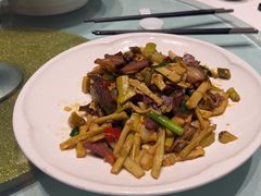 -江城小馆陕南妈妈菜·全球旅行餐厅(钟楼店)