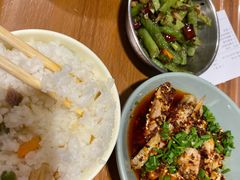 -老四川(T3航站楼F指廊店)