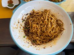 宜宾燃面-何必是家面馆 HB noodles&coffee