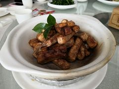 砂锅焗荔浦芋头-上和臻品中国菜(花园街店)