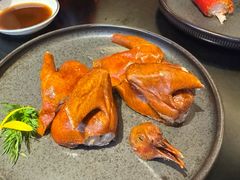 脆皮玻璃乳鸽-丽晶轩中餐厅(重庆丽晶酒店)