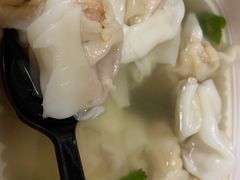 虾仁大馄饨-南城香·饭香串香馄饨香(红军营店)