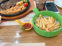 -冲浪熊西餐厅(南戴河店)