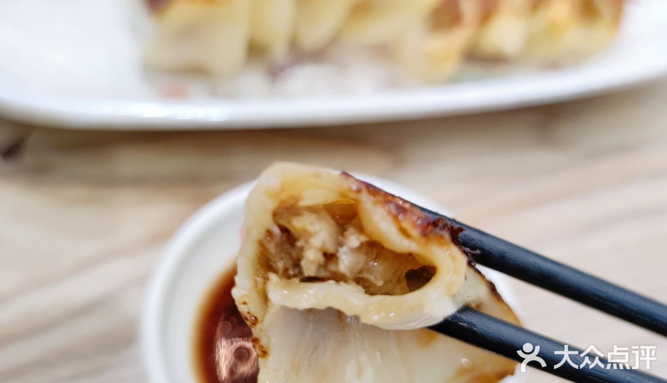 锅贴单人餐，像是吃个了早餐。