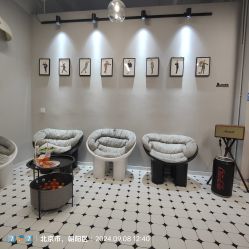 -老男孩男士理容馆·理发·烫染·修面