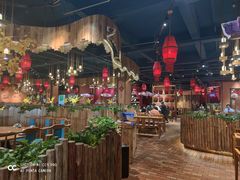 -老滇山寨•云南特色菜•地方菜•民族风情歌舞表演(金碧店)