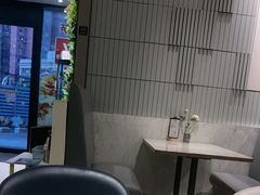 -必胜客(漕宝路店)