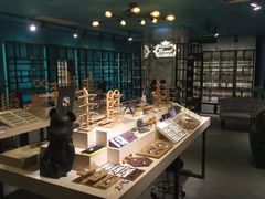 -Trend1881视光·蔡司视觉(领展广场店)