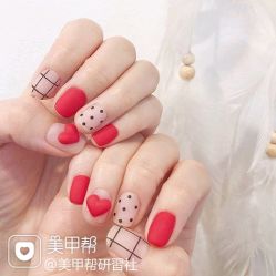 -Pink You美甲洗眉纹绣定制中心