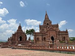 -一寨两国风景区