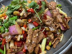 干锅带皮牛肉-古城苗家土菜馆(河景餐厅店)