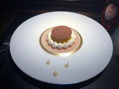 长颈鹿塔塔-L'ATELIER de Joel Robuchon(外滩18号店)
