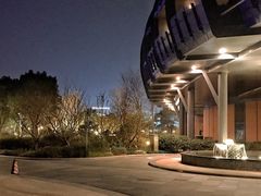 -上海滴水湖皇冠假日酒店