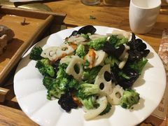 -一群羊手扒肉·火锅·早茶(远东公寓店)