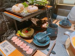 -湊湊火锅·茶憩(南京东路悦荟店)