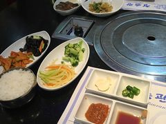 -青松馆韩国料理(香港中路佳世客店)