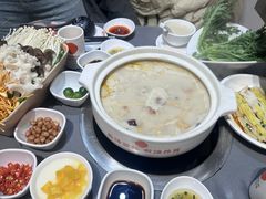 -好彩猪肚鸡(正弘城店)