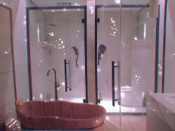 -苑苑vbeauty科技美容SPA