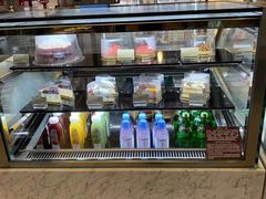 面包甜点陈列柜-哈根达斯(美罗城店)