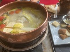 -三锅莊·牦牛肉火锅·香格里拉特色藏餐宴请餐厅(菱角塘路店)