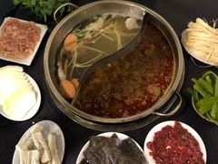 -苟味道老火锅(黄桷坪店)