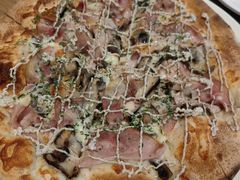 -城市大道红炉披萨烘焙坊