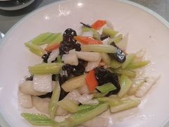 -小船渔村·大连菜(新华街店)