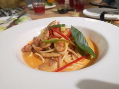 -F+轻食健身赋能空间(中华北路国贸商场店)