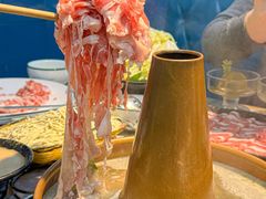 -洞庭洲·防空洞火锅·铜锅涮肉·烧烤(新百广场店)