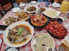 -老鄞江清水龙虾•赵赵家(江北店)