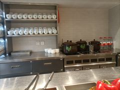 -老乡鸡(上海白玉兰广场店)