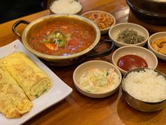 猪颈肉泡菜汤-金北顺大锅家(신사본점)