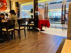 -必胜客(WOW中心城店)