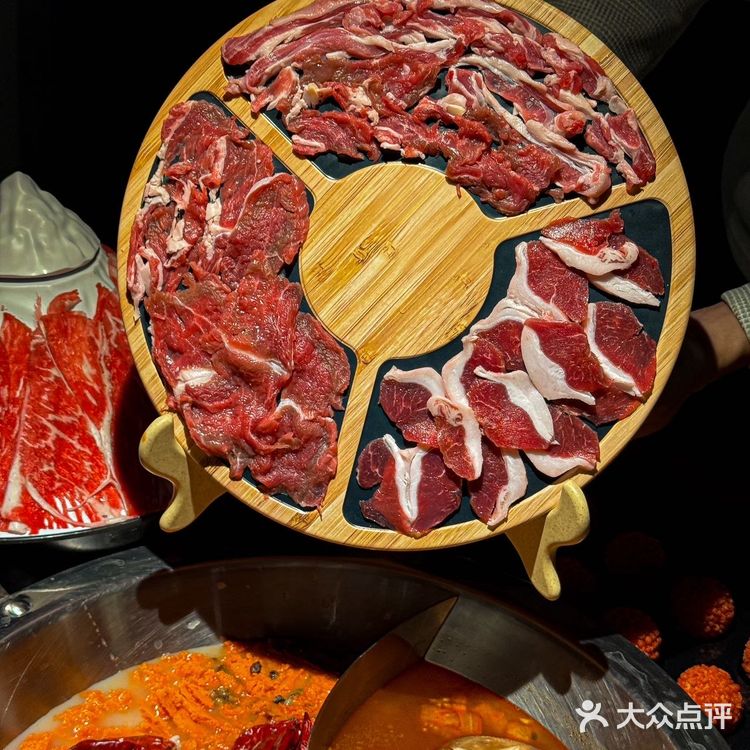 不愧是大上海，开了首家重庆火锅bistro