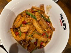 -洞庭土菜小炒馆(易发广场店)