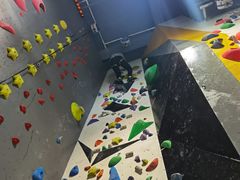 -CLIFFS颗粒攀岩(萧山众安店)