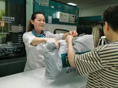 -福奈特洗衣·洗鞋·奢侈品护理(长阳路店)