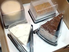 -Fridi Patisserie Cafe