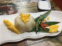-玖月时尚泰式餐厅