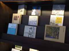 二楼侧间&nbsp;地方志-思南书局(复兴中路店)