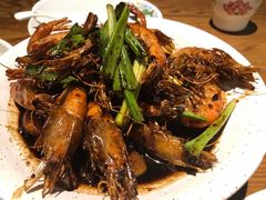 油爆基围虾-老头儿油爆虾·知味杭州(爱琴海购物中心)